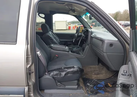 2003 Chevrolet Avalanche 1500 z USA, uszkodzony, nr VIN 3GNEK13T53G287287